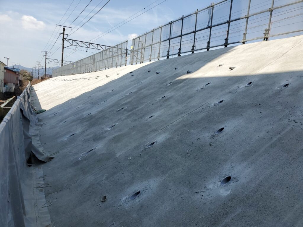 法面張りコンクリート工事